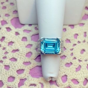 Bella Luce Blue & White Diamond Simulants